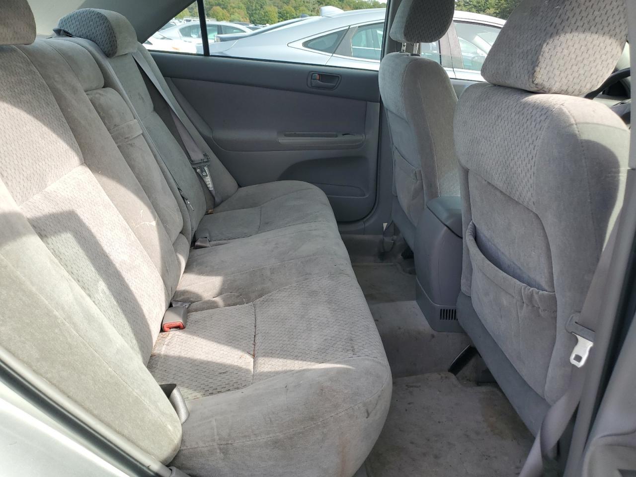 2004 TOYOTA CAMRY
