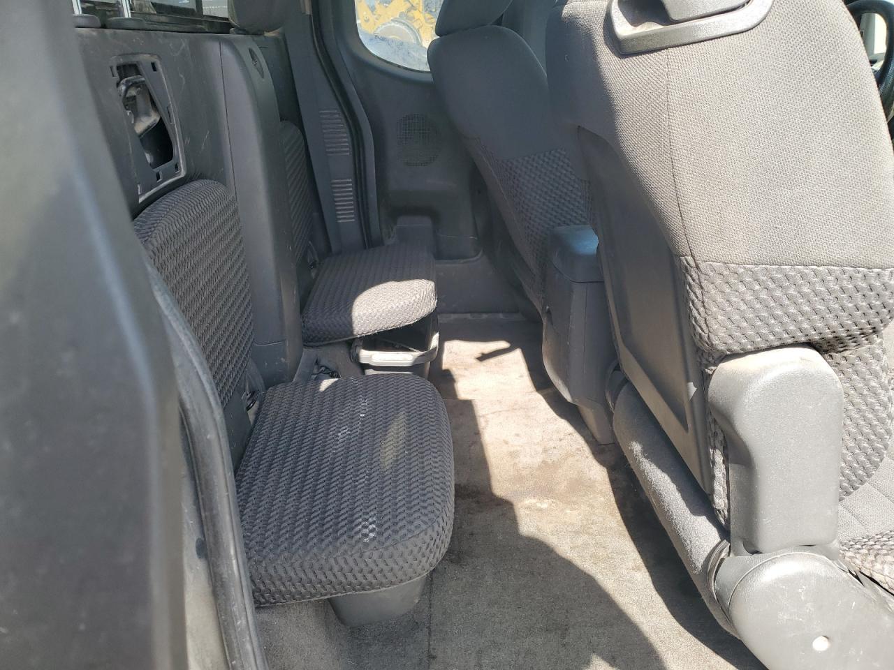 2014 NISSAN Frontier
