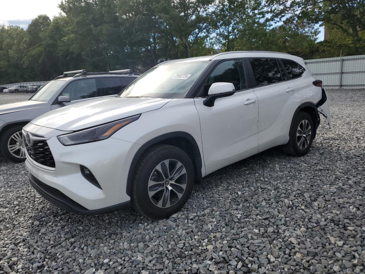 2024 TOYOTA HIGHLANDER
