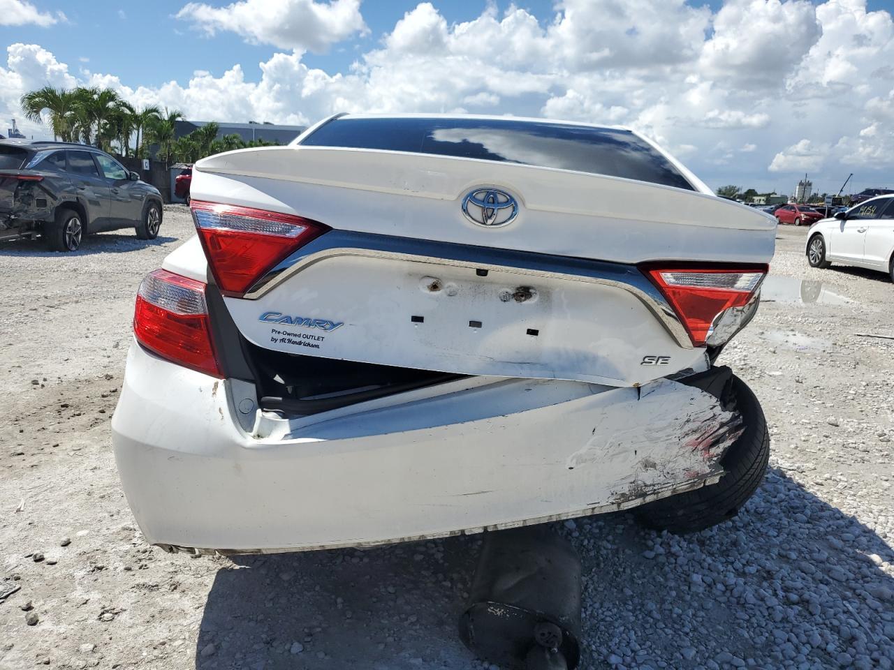 2017 TOYOTA CAMRY