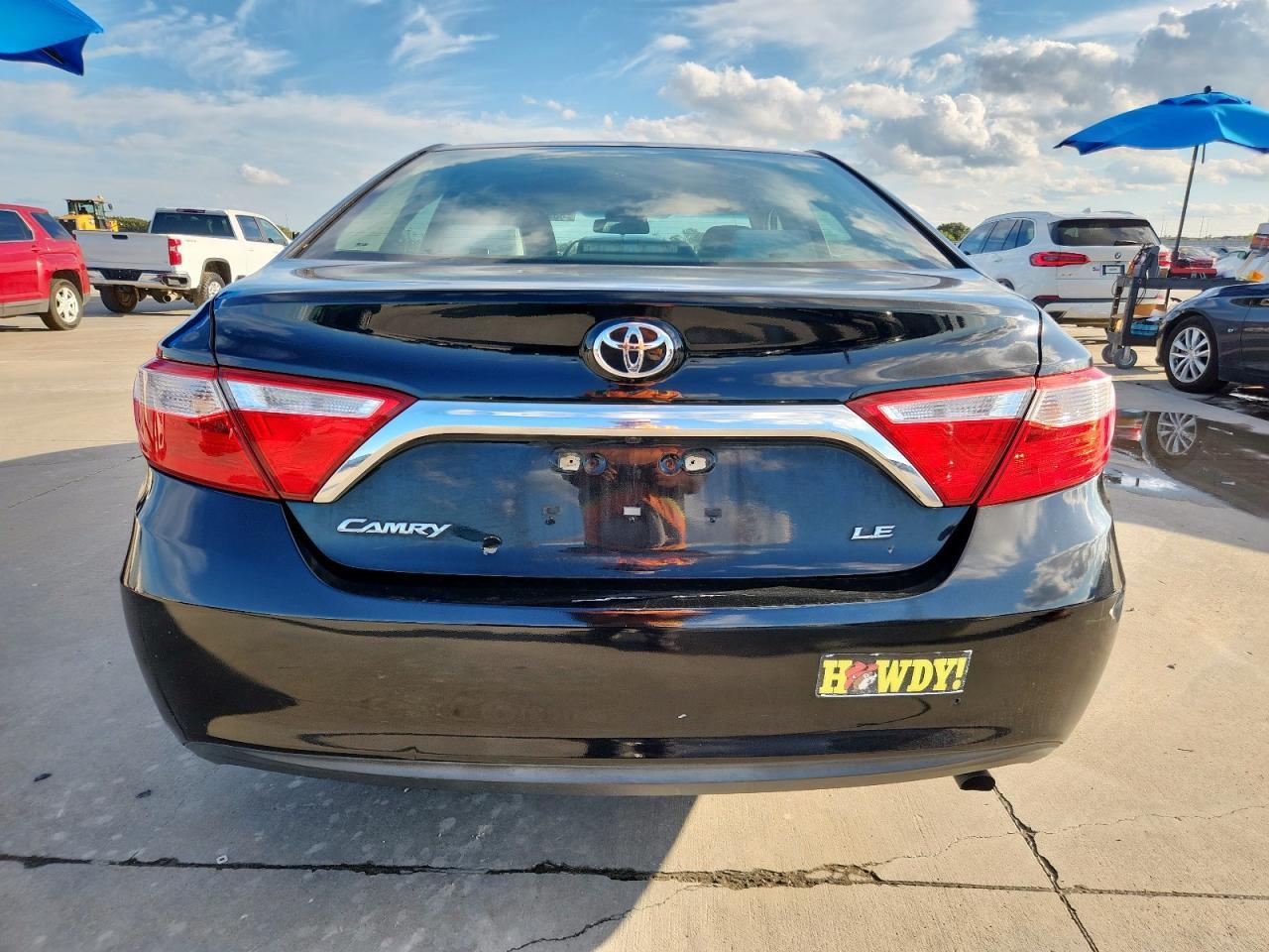 2015 TOYOTA CAMRY