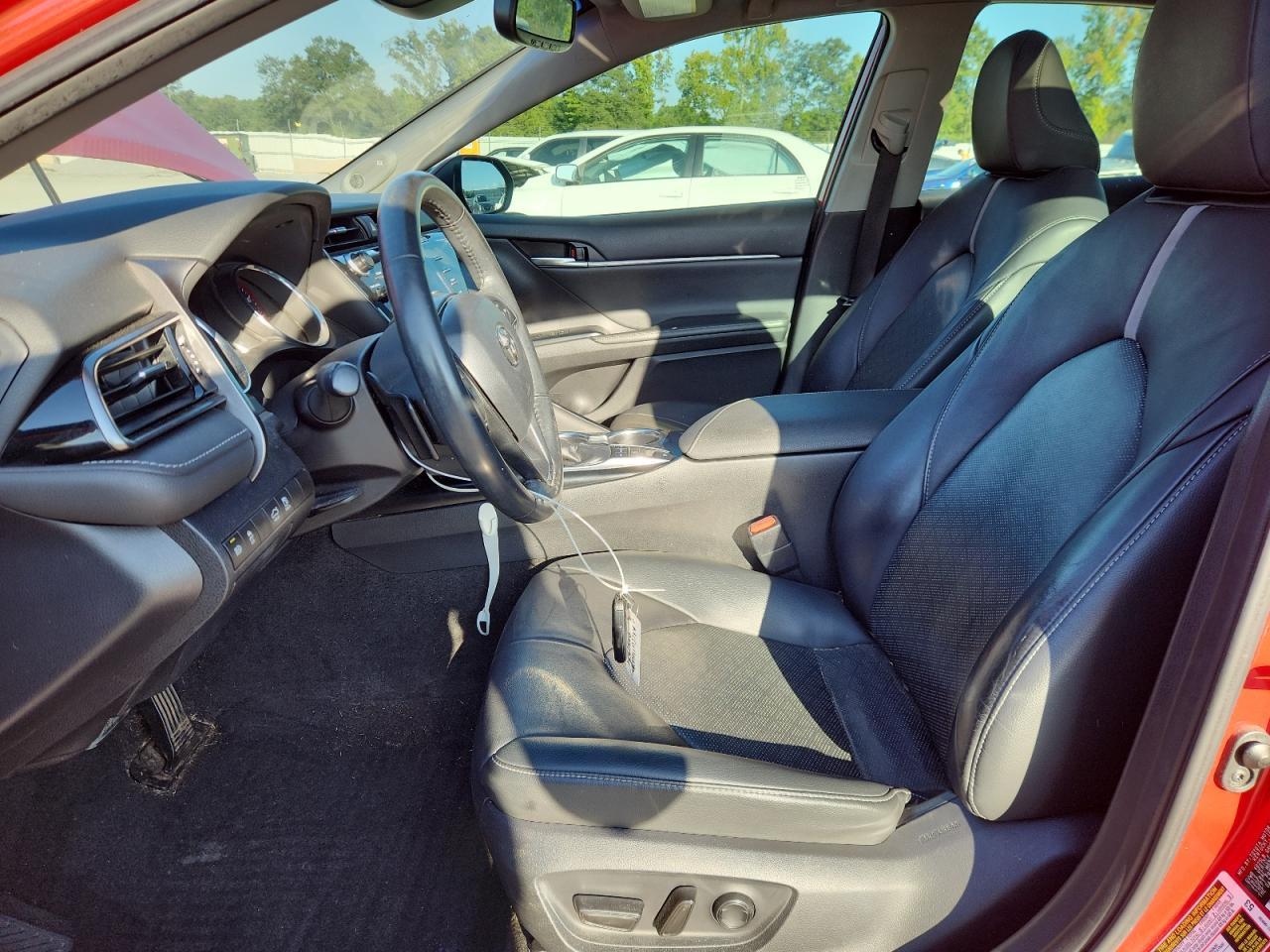 2019 TOYOTA CAMRY
