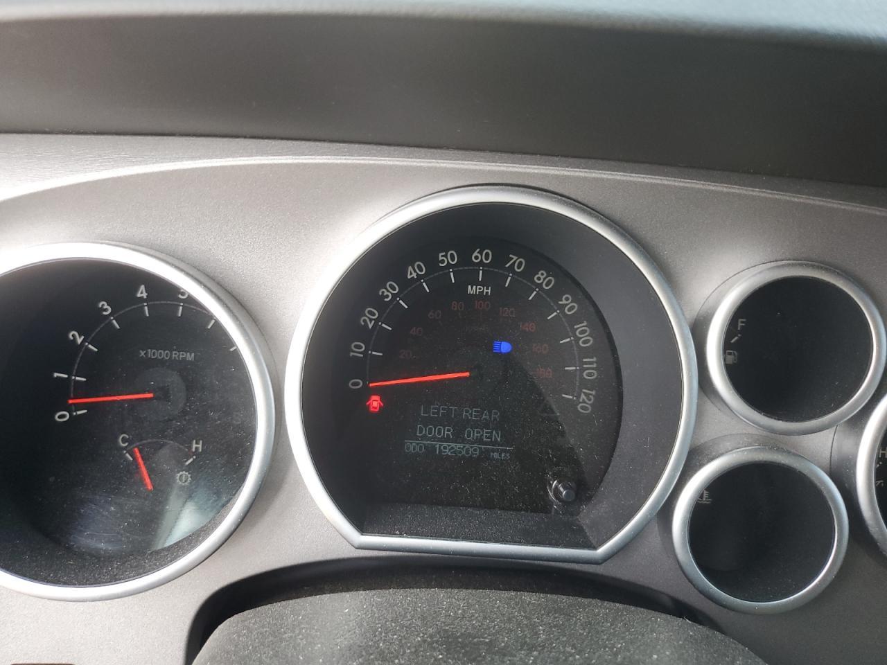 2011 TOYOTA Sequoia