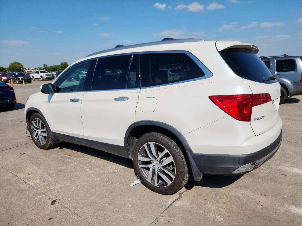 2017 HONDA PILOT
