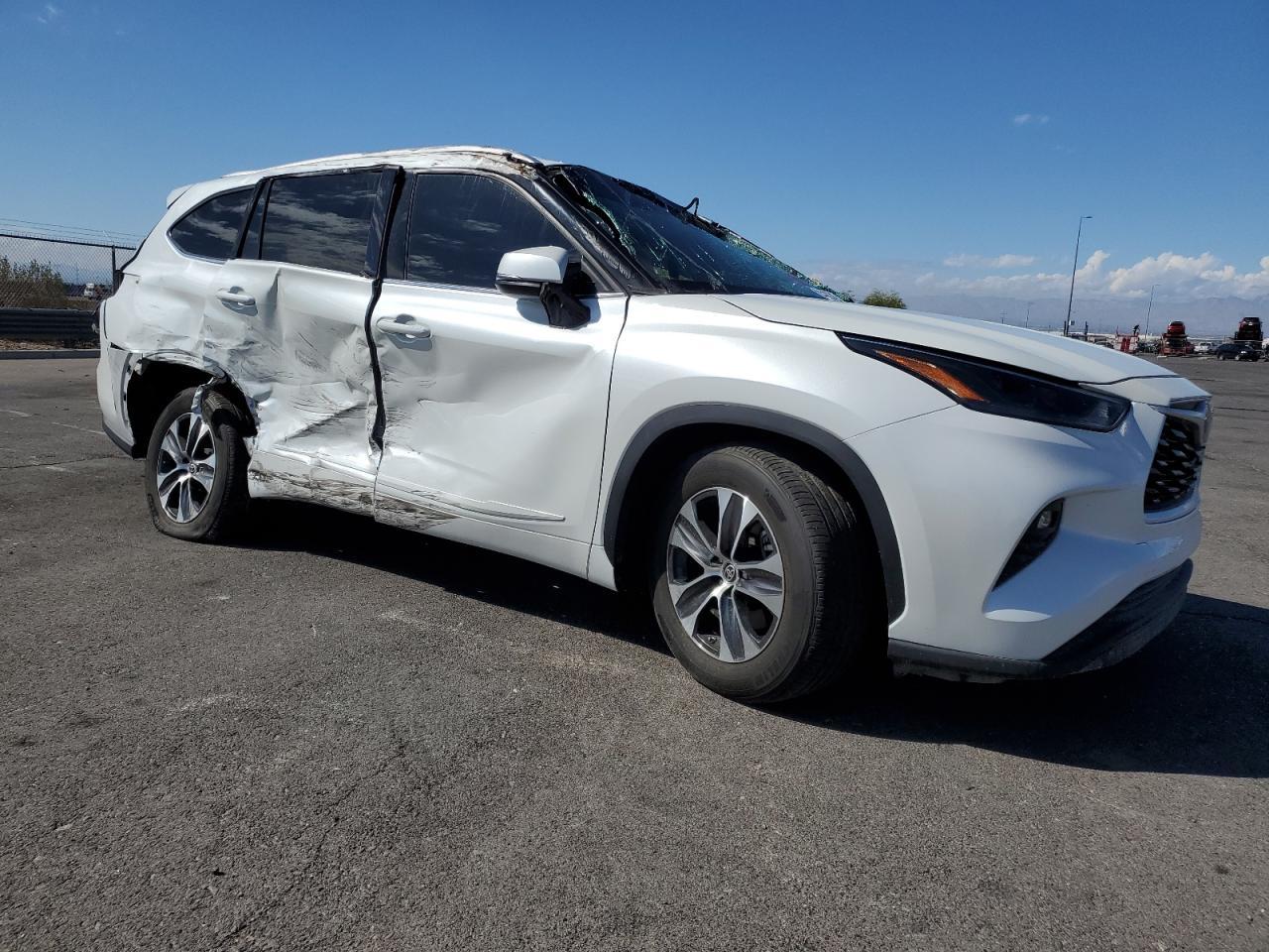 2022 TOYOTA HIGHLANDER
