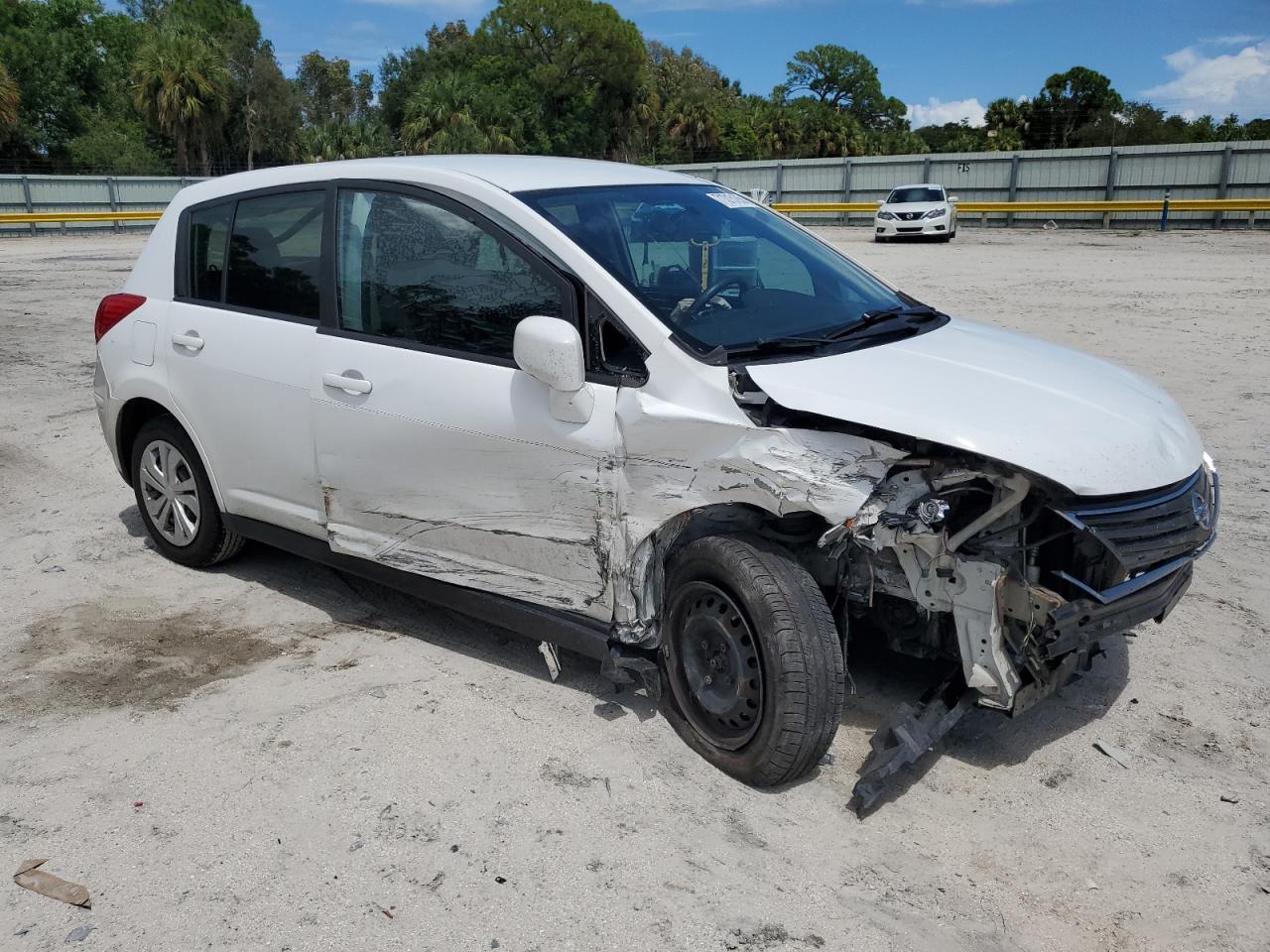 2012 NISSAN VERSA