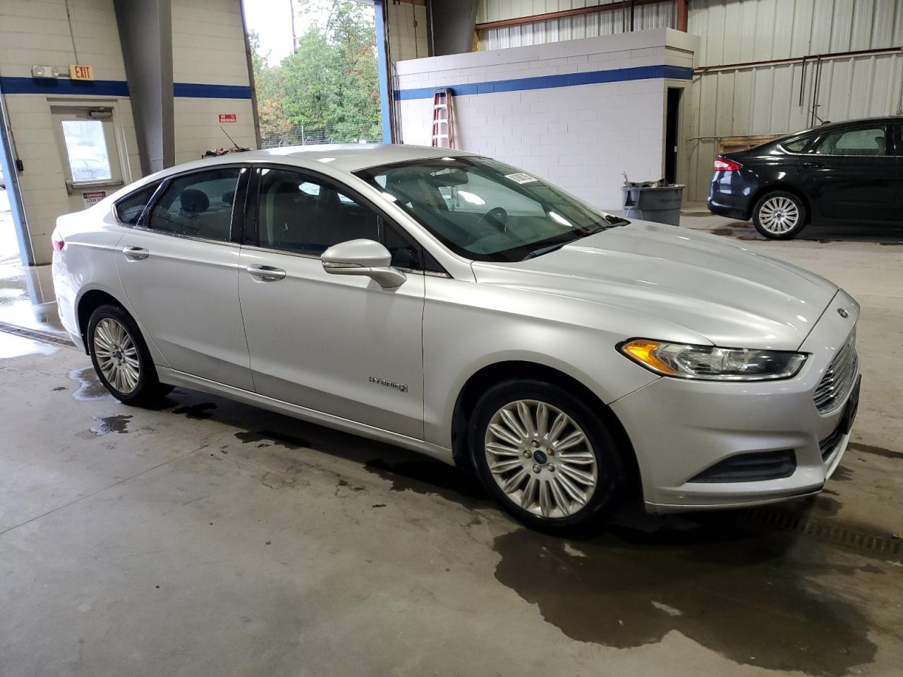 2013 FORD FUSION
