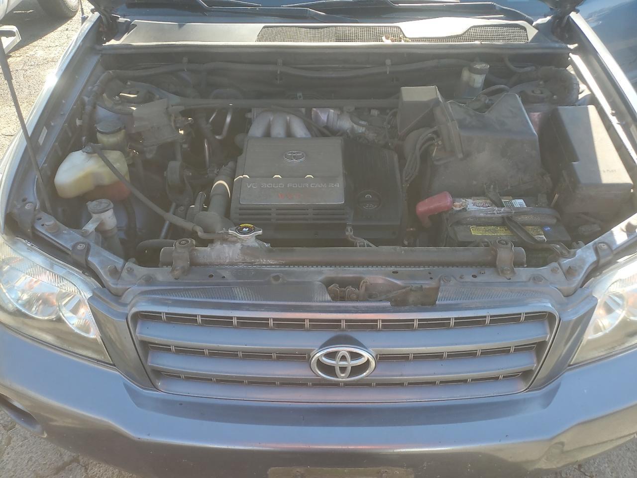 2003 TOYOTA HIGHLANDER