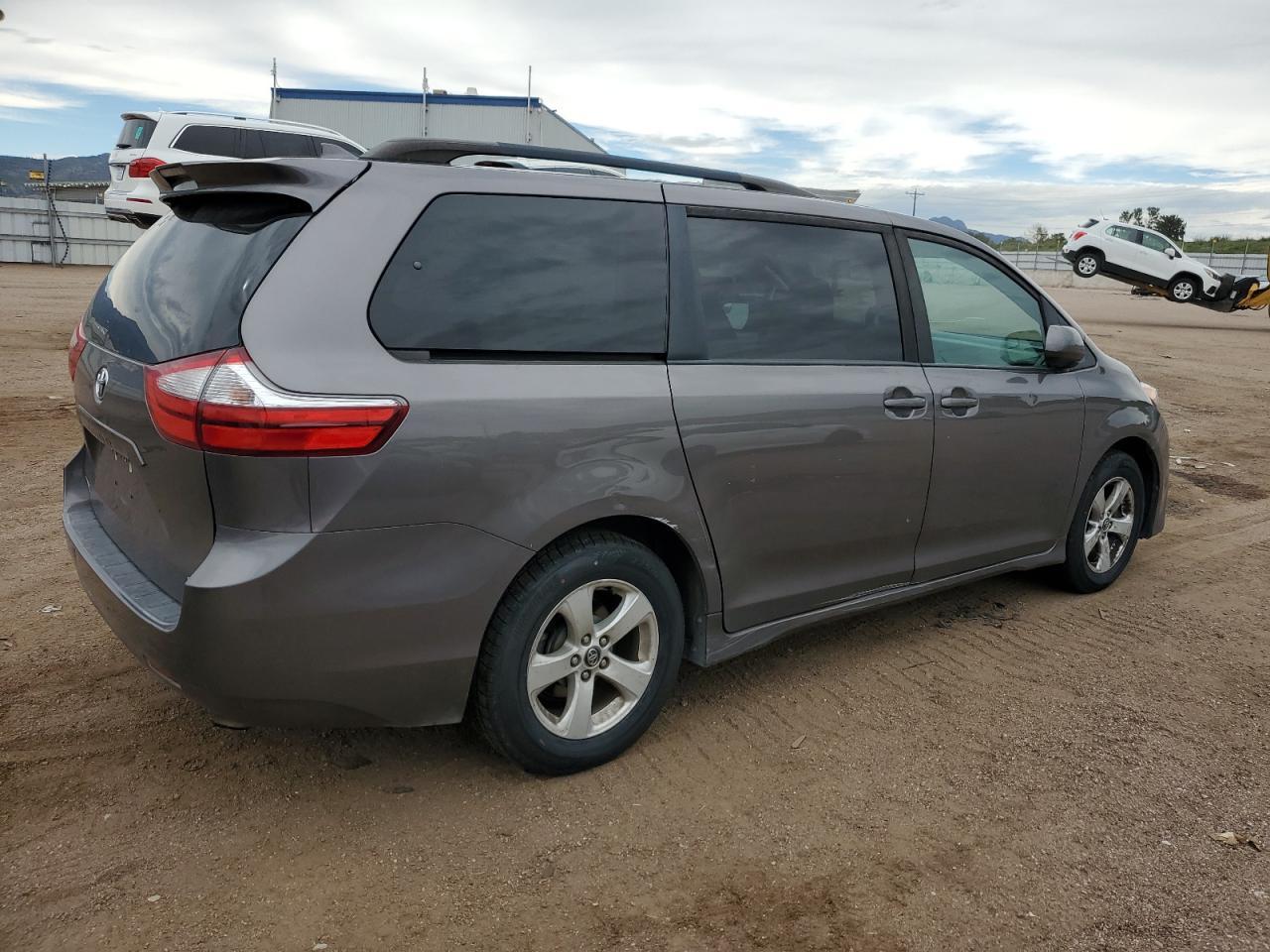 2019 TOYOTA SIENNA