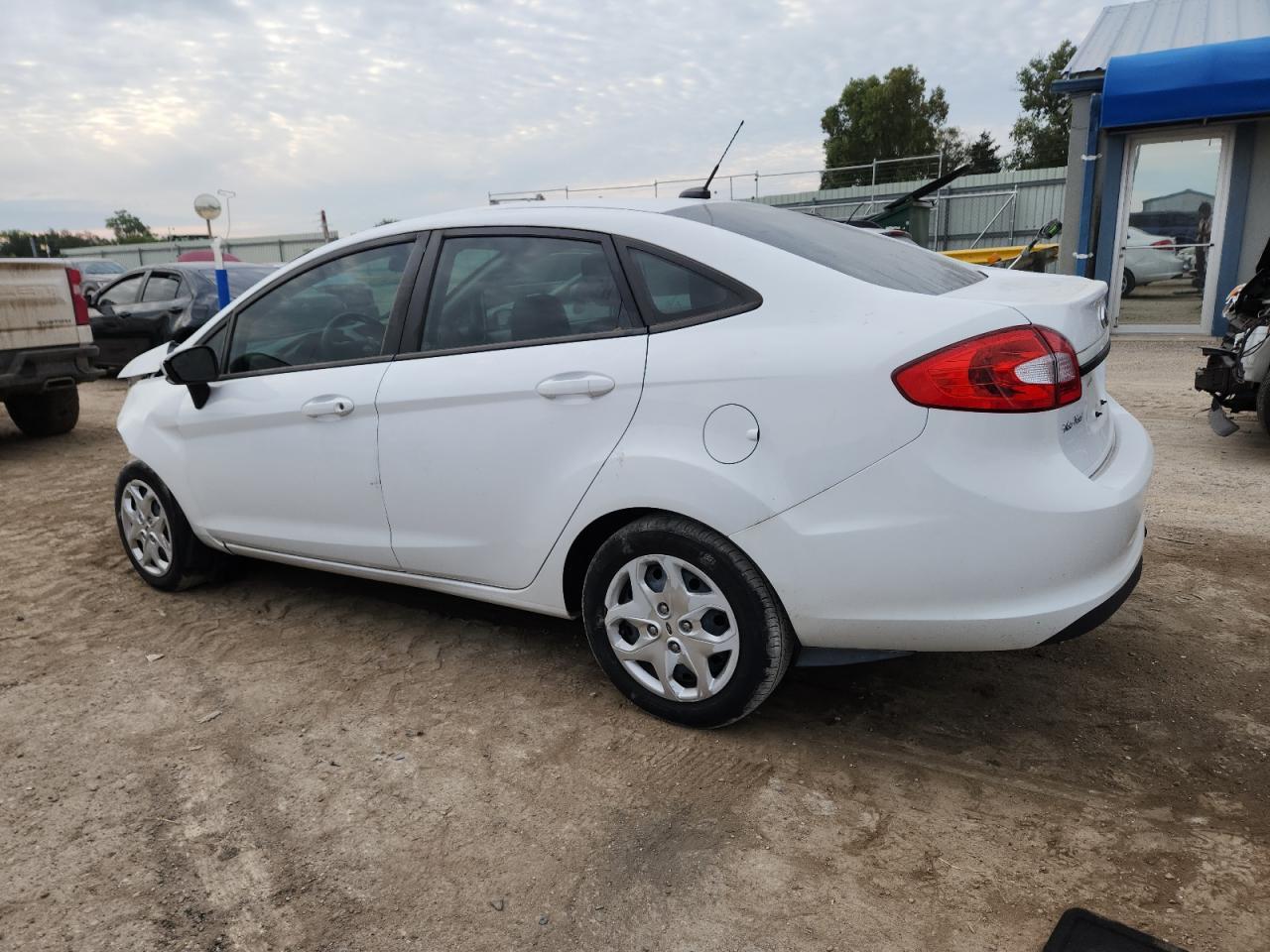 2013 FORD Fiesta