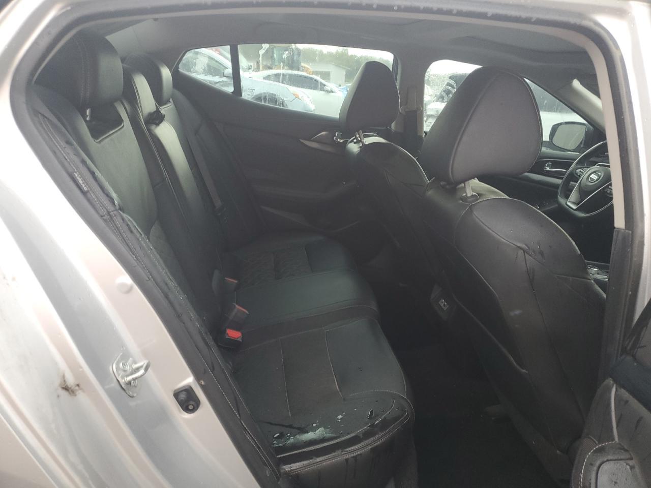 2019 NISSAN Maxima