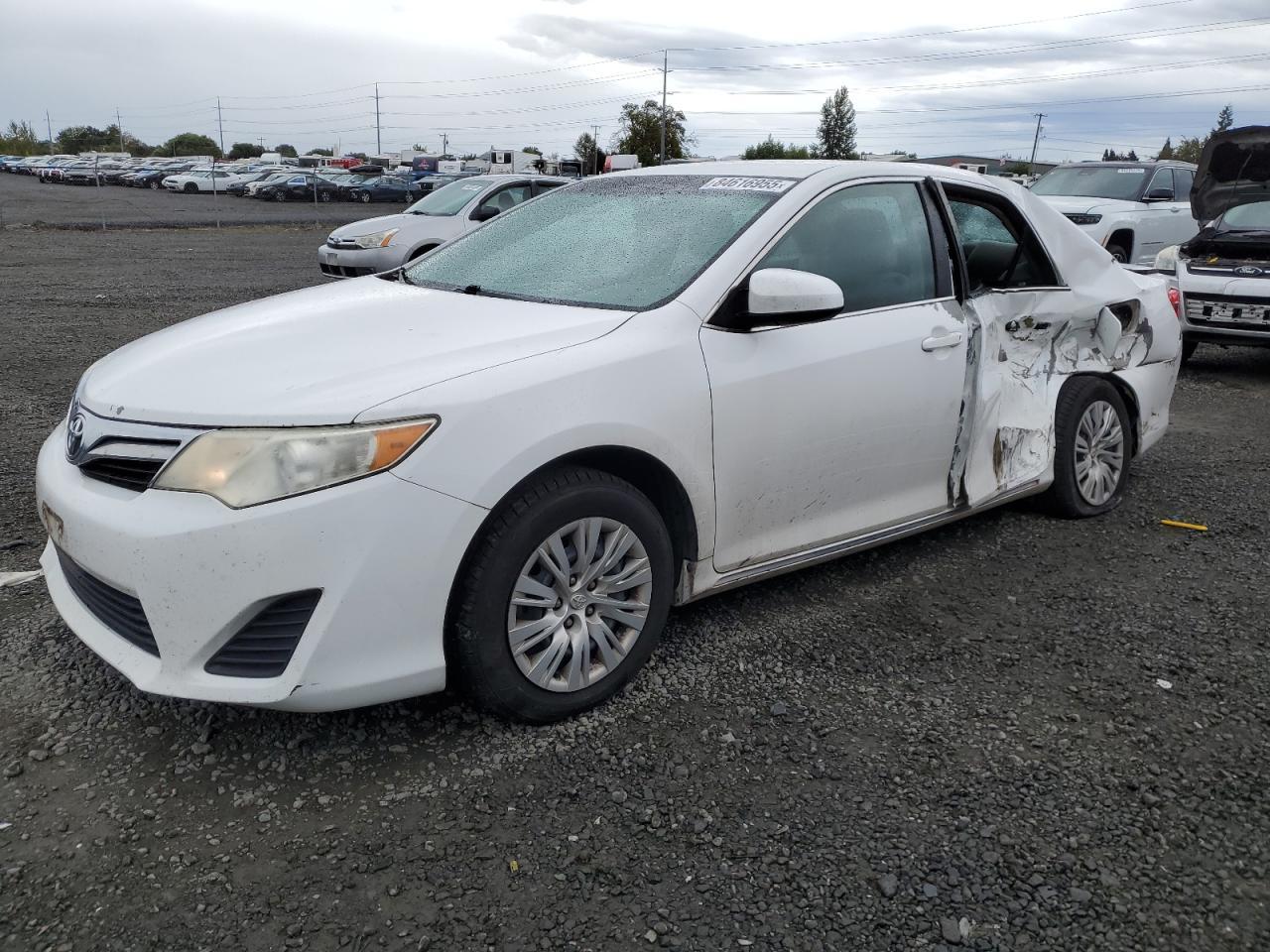 2014 TOYOTA CAMRY