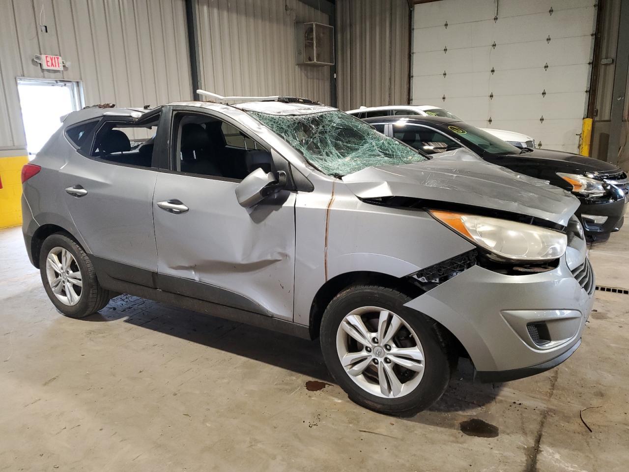 2010 HYUNDAI TUCSON