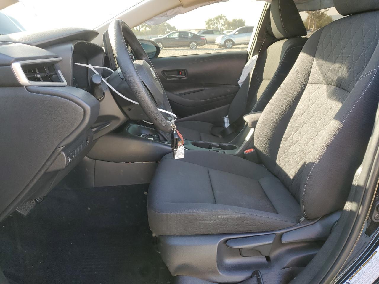 2025 TOYOTA COROLLA