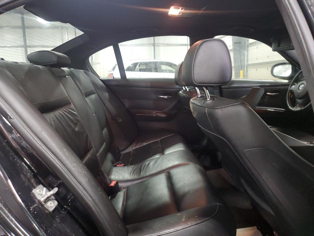 2011 BMW 3 SERIES