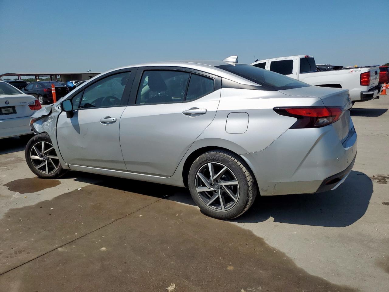 2022 NISSAN VERSA