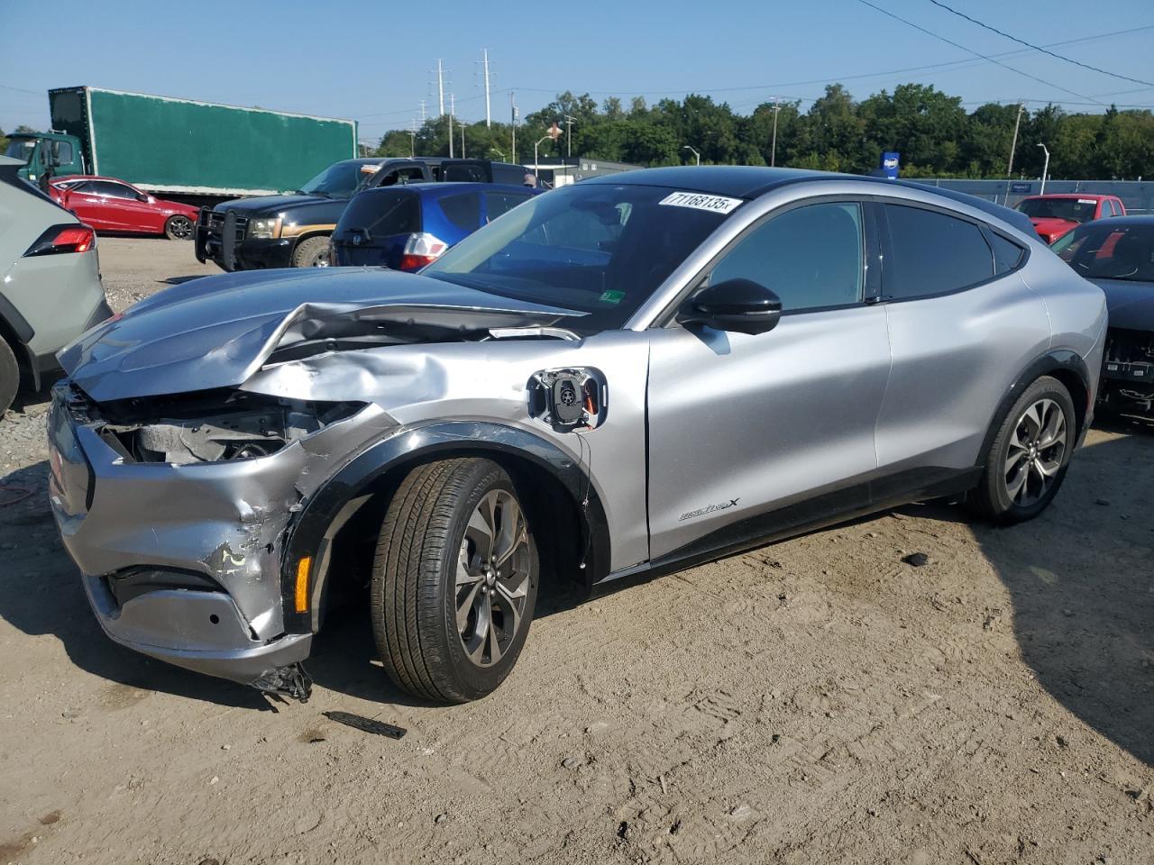 2021 FORD Mustang Mach-E