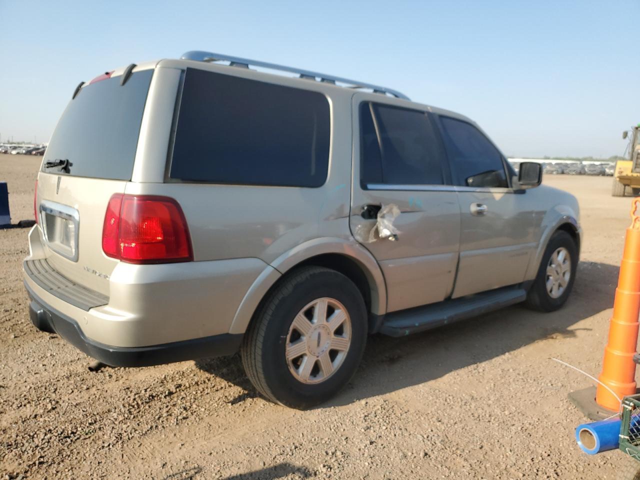 2005 LINCOLN Navigator