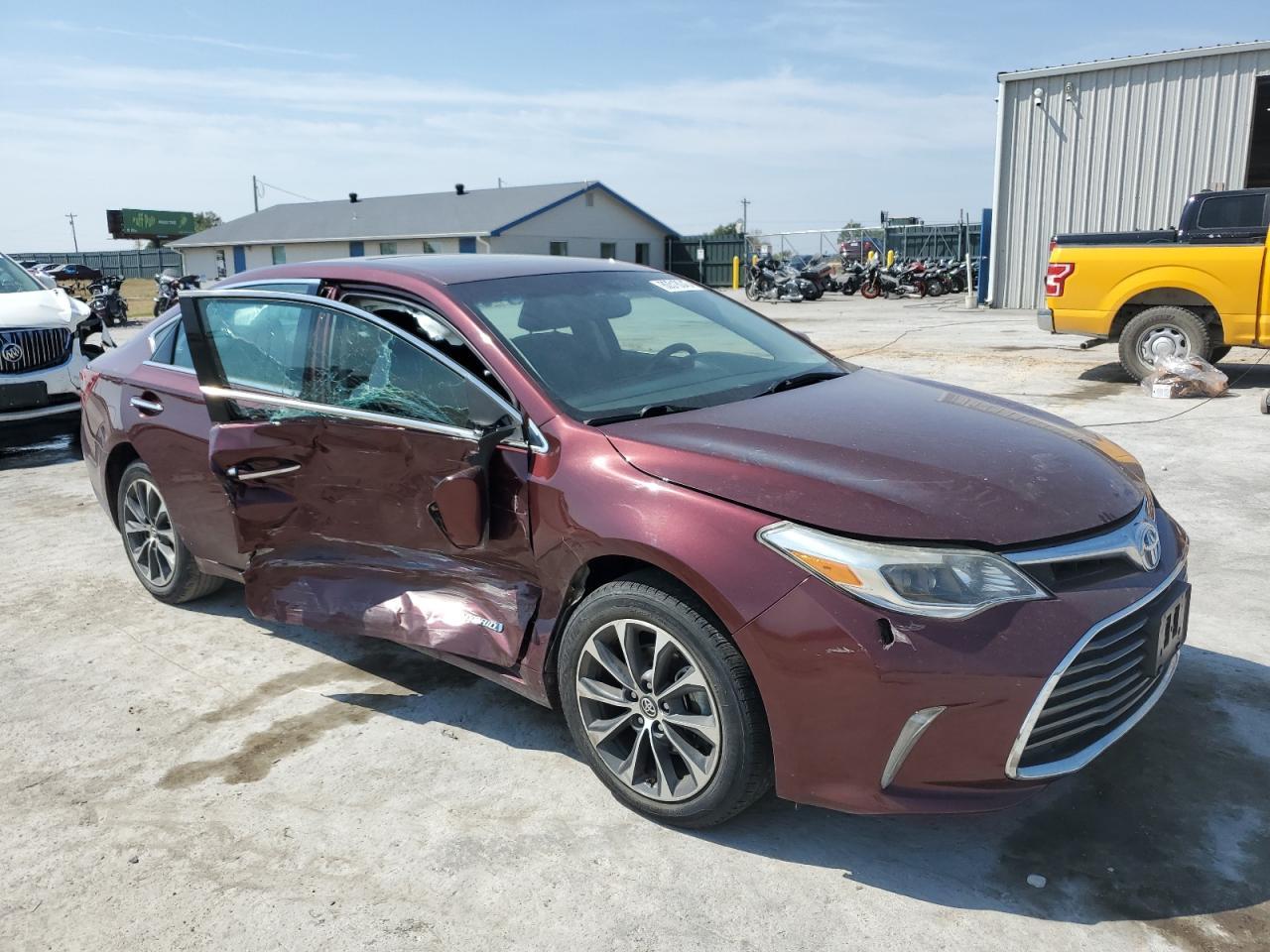 2016 TOYOTA Avalon
