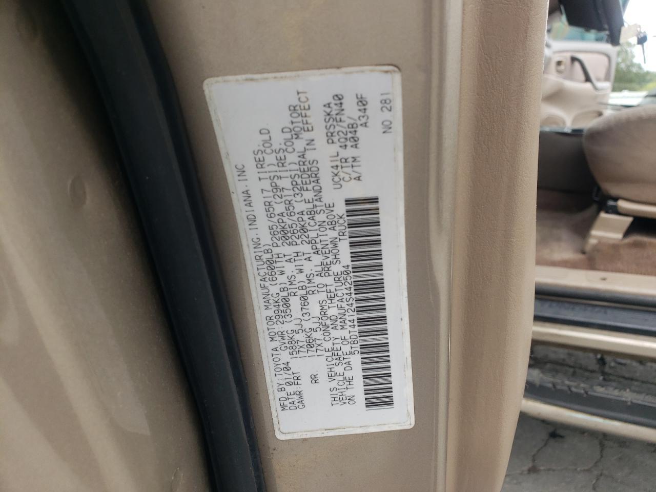 2004 TOYOTA TUNDRA