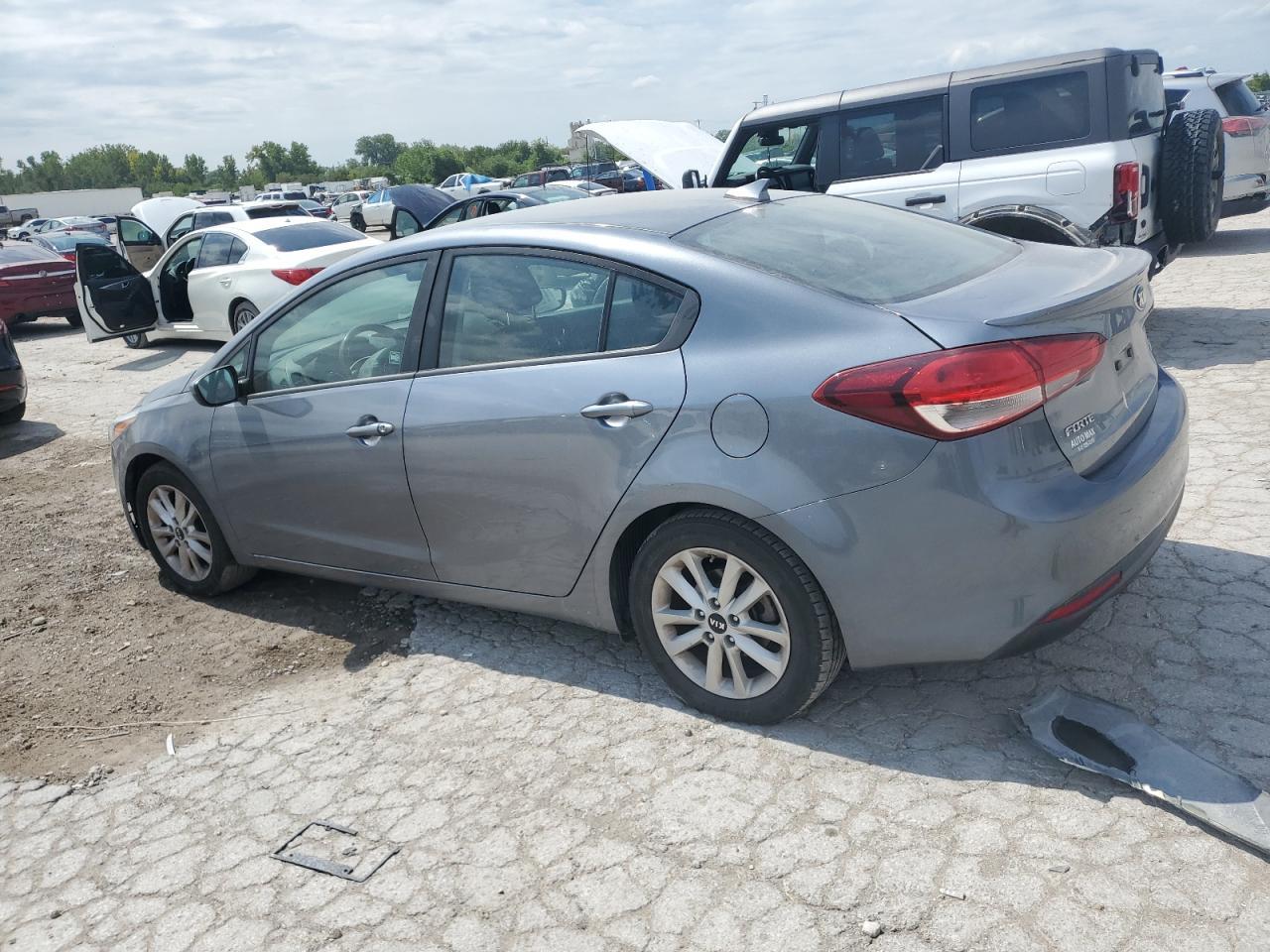 2017 KIA FORTE