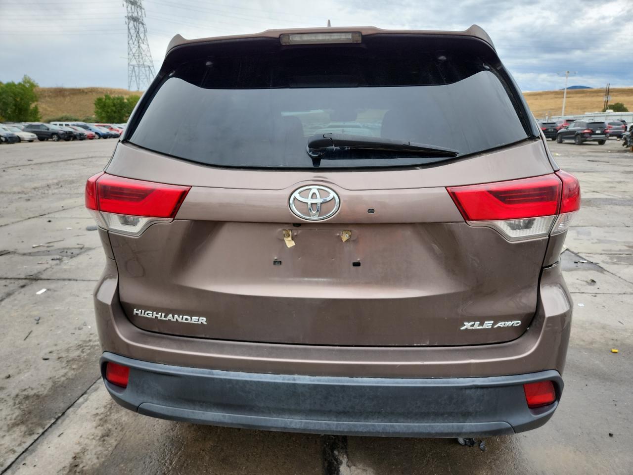 2019 TOYOTA HIGHLANDER