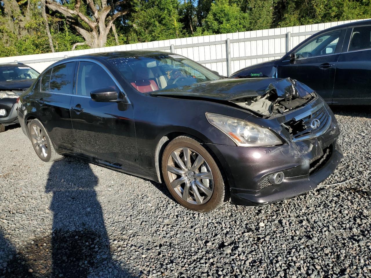 2011 INFINITI G37