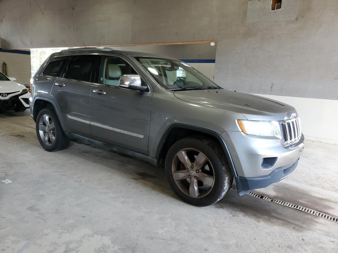 2011 JEEP Grand Cherokee
