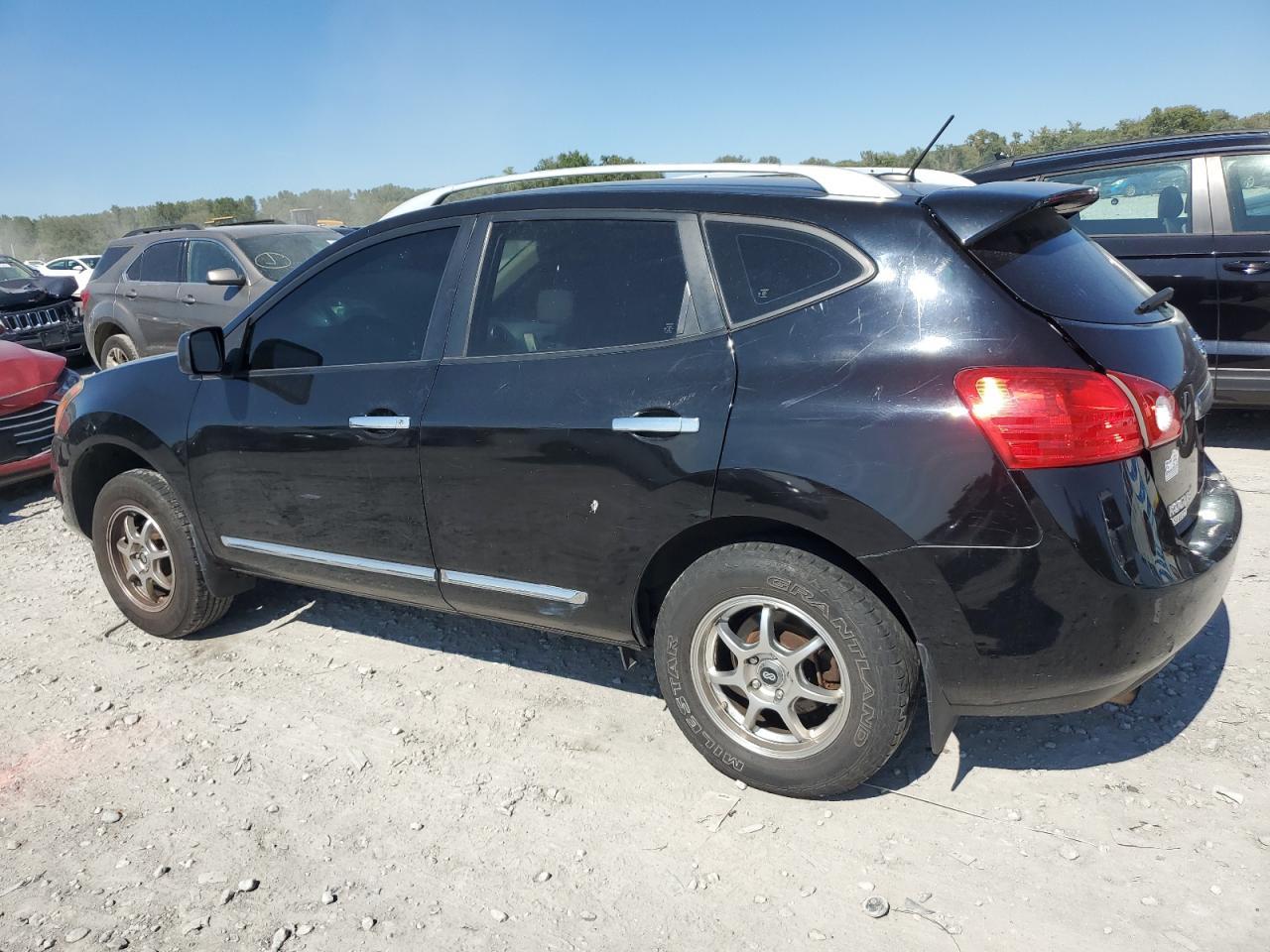2014 NISSAN ROGUE