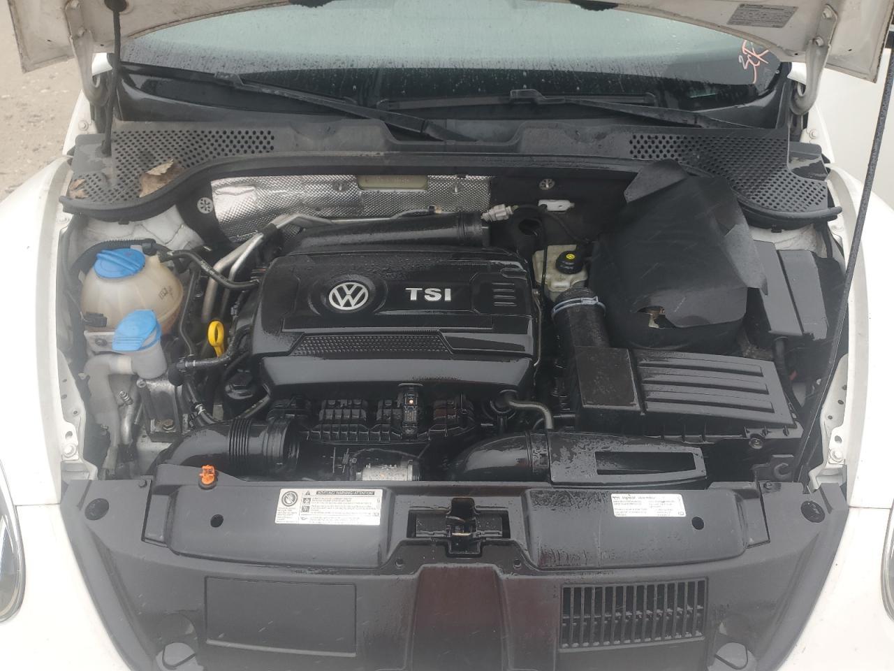 2013 VOLKSWAGEN Beetle