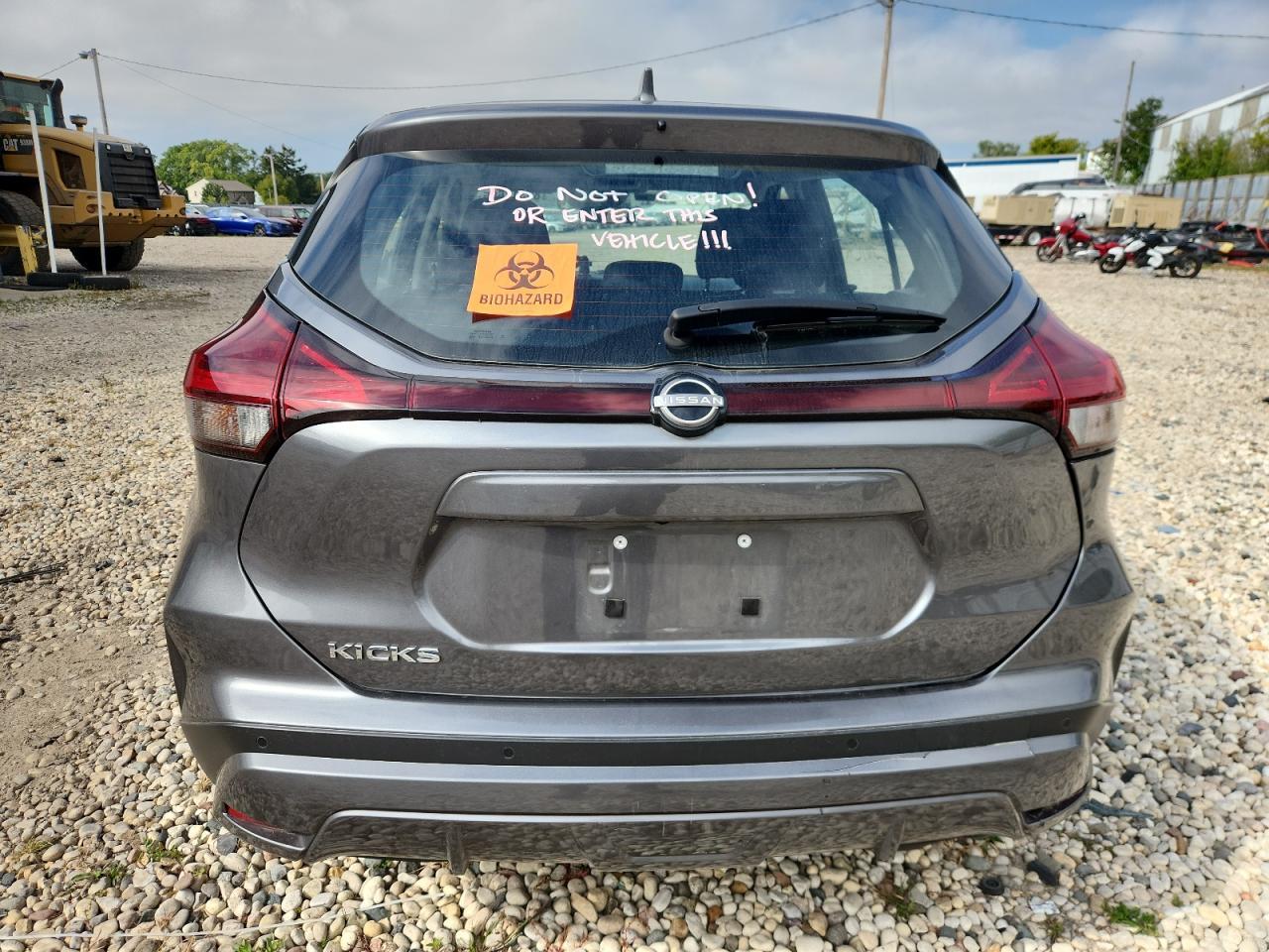 2024 NISSAN KICKS