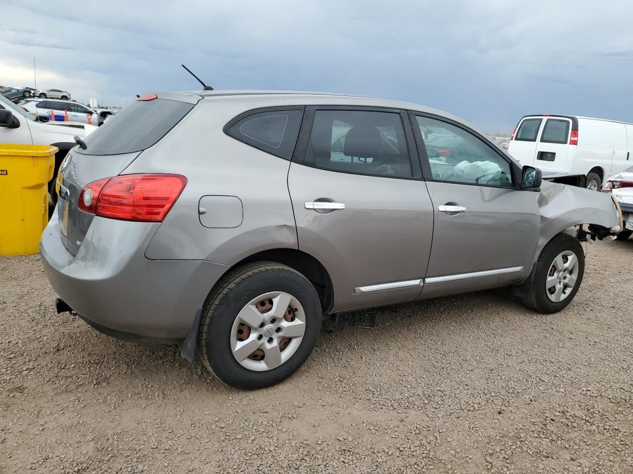2014 NISSAN ROGUE