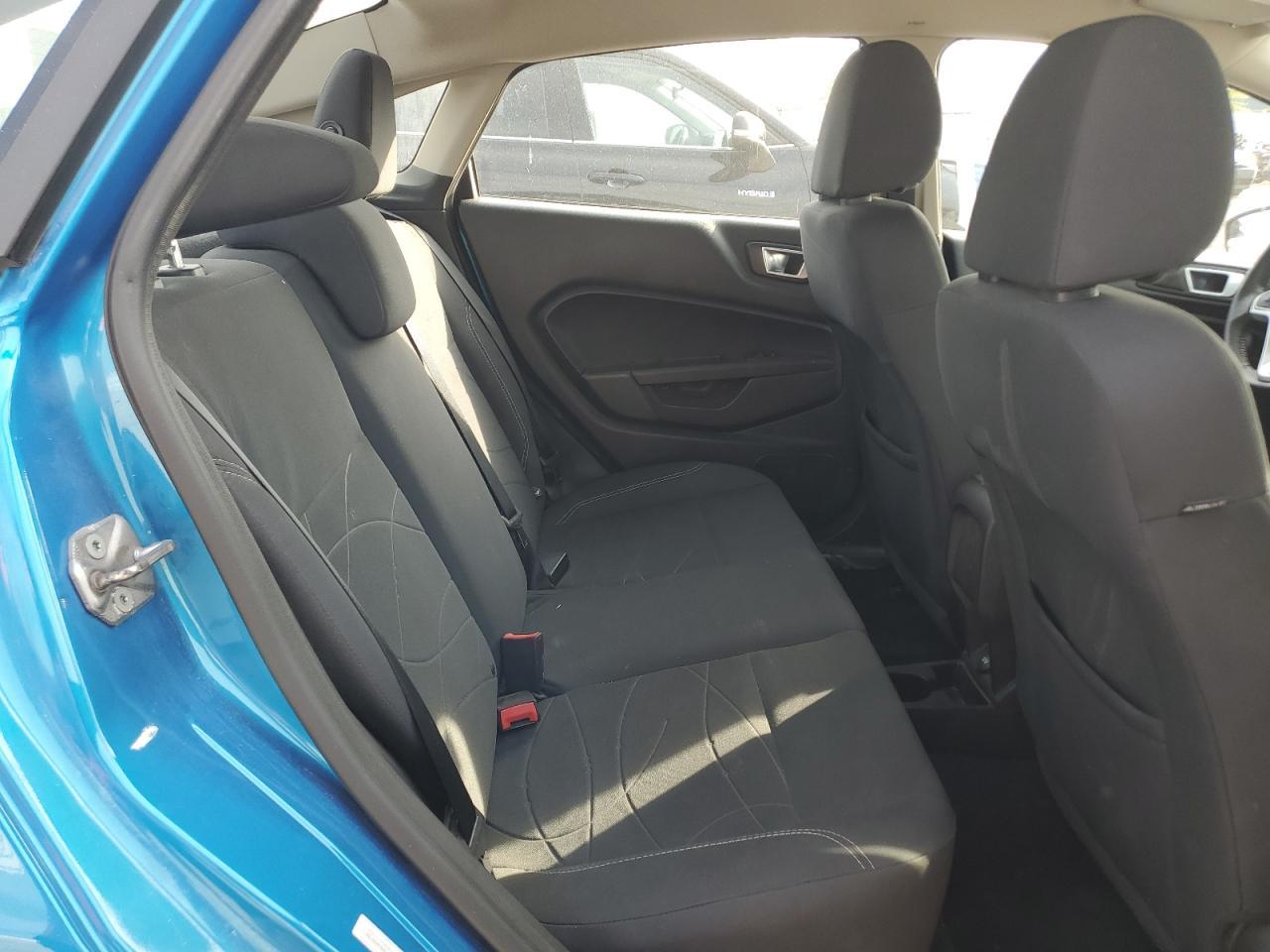 2015 FORD Fiesta