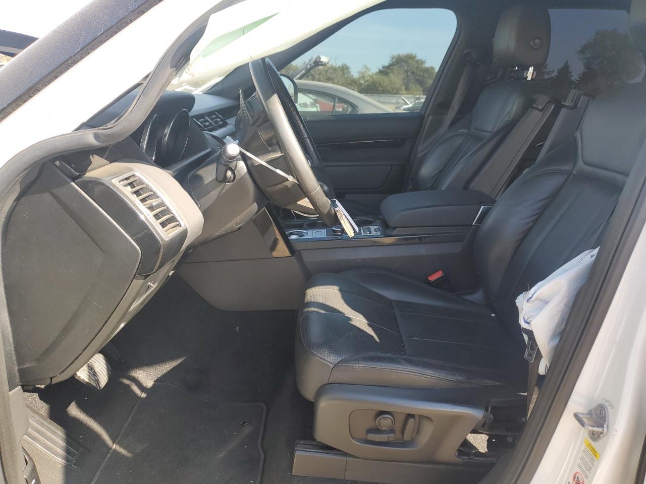2018 LAND ROVER Discovery