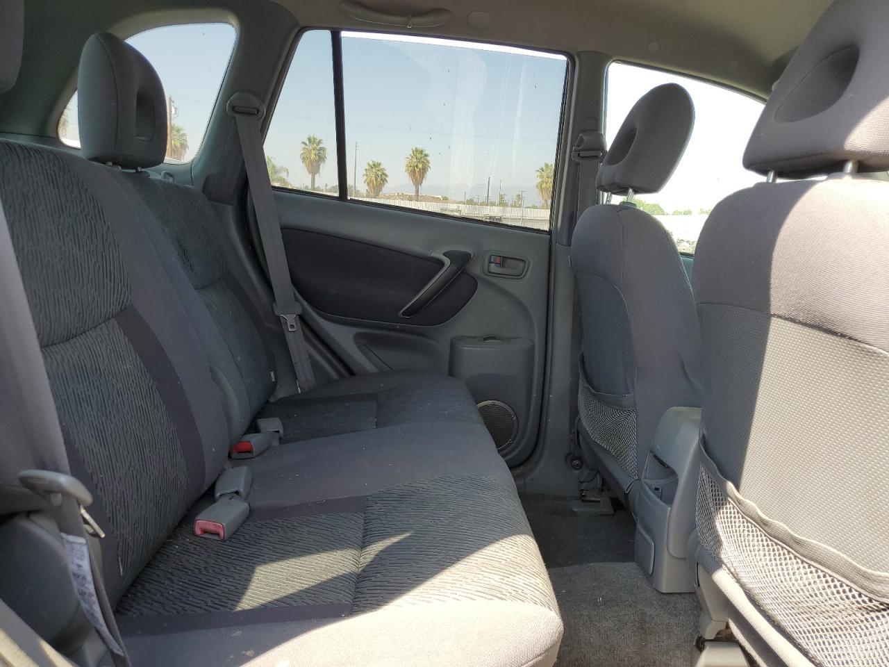 2002 TOYOTA RAV4