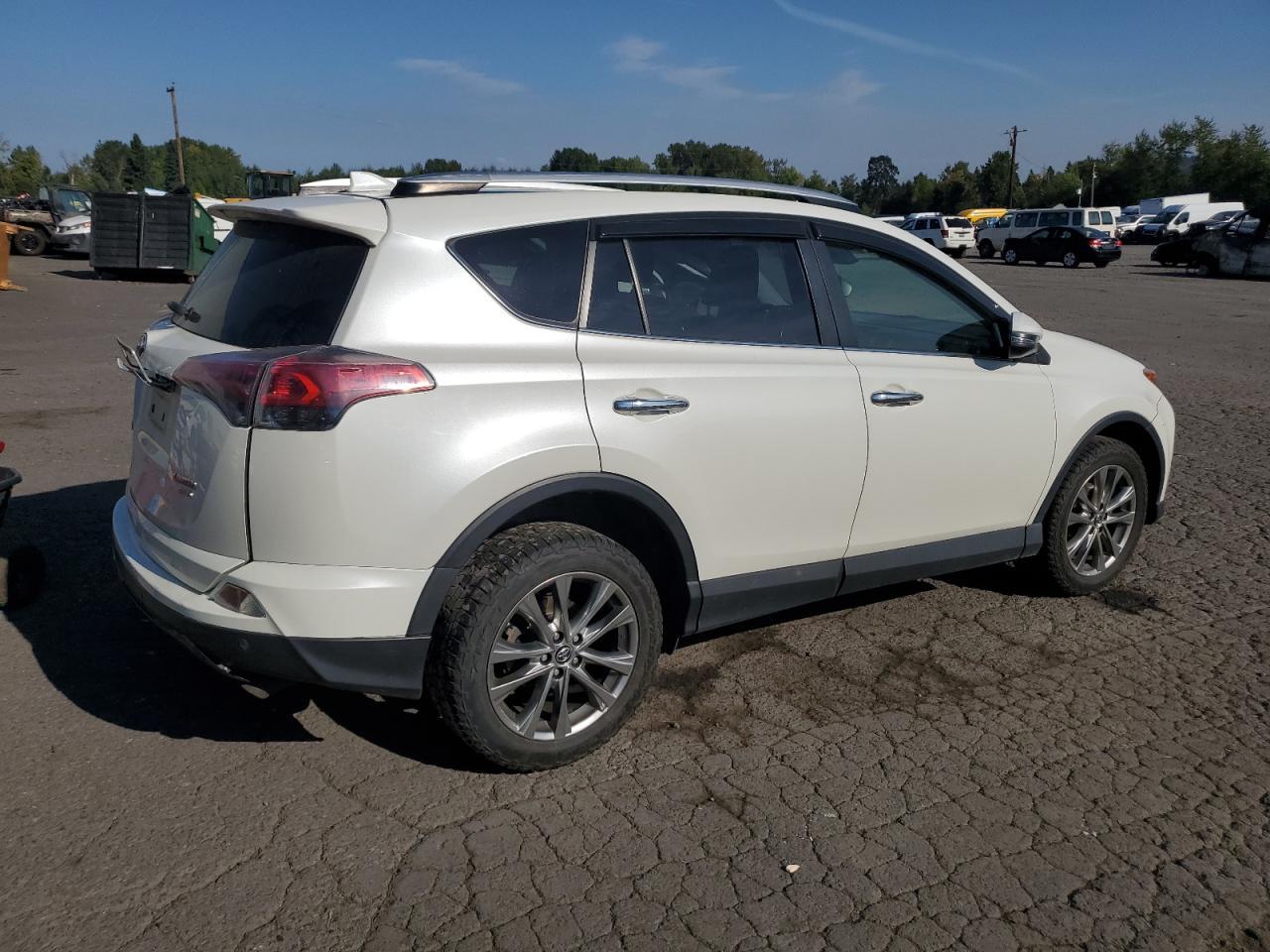 2016 TOYOTA RAV4