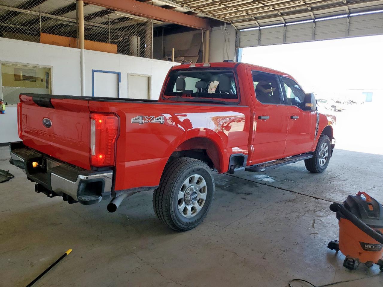 2024 FORD F-250