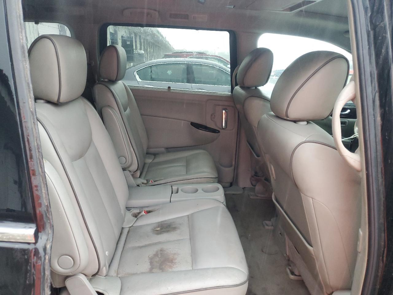 2012 NISSAN Quest