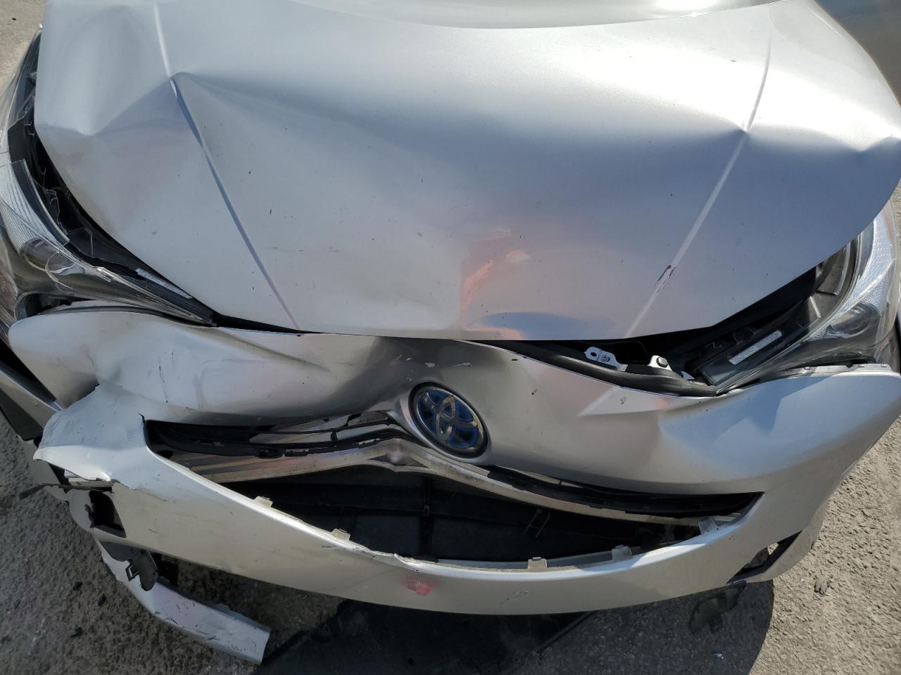 2017 TOYOTA PRIUS