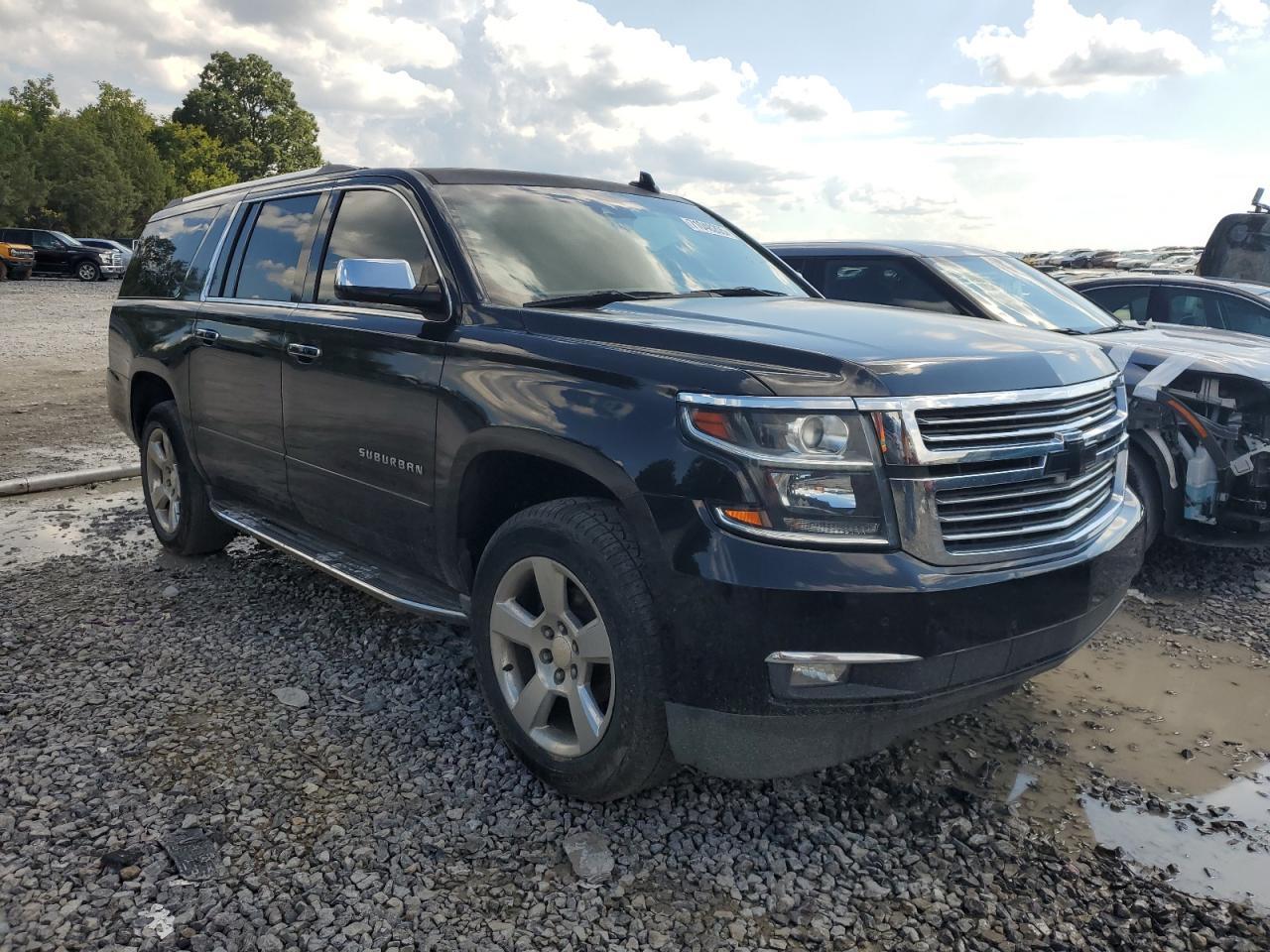 2017 CHEVROLET Suburban