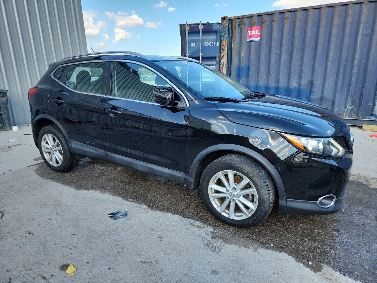 2017 NISSAN Rogue Sport