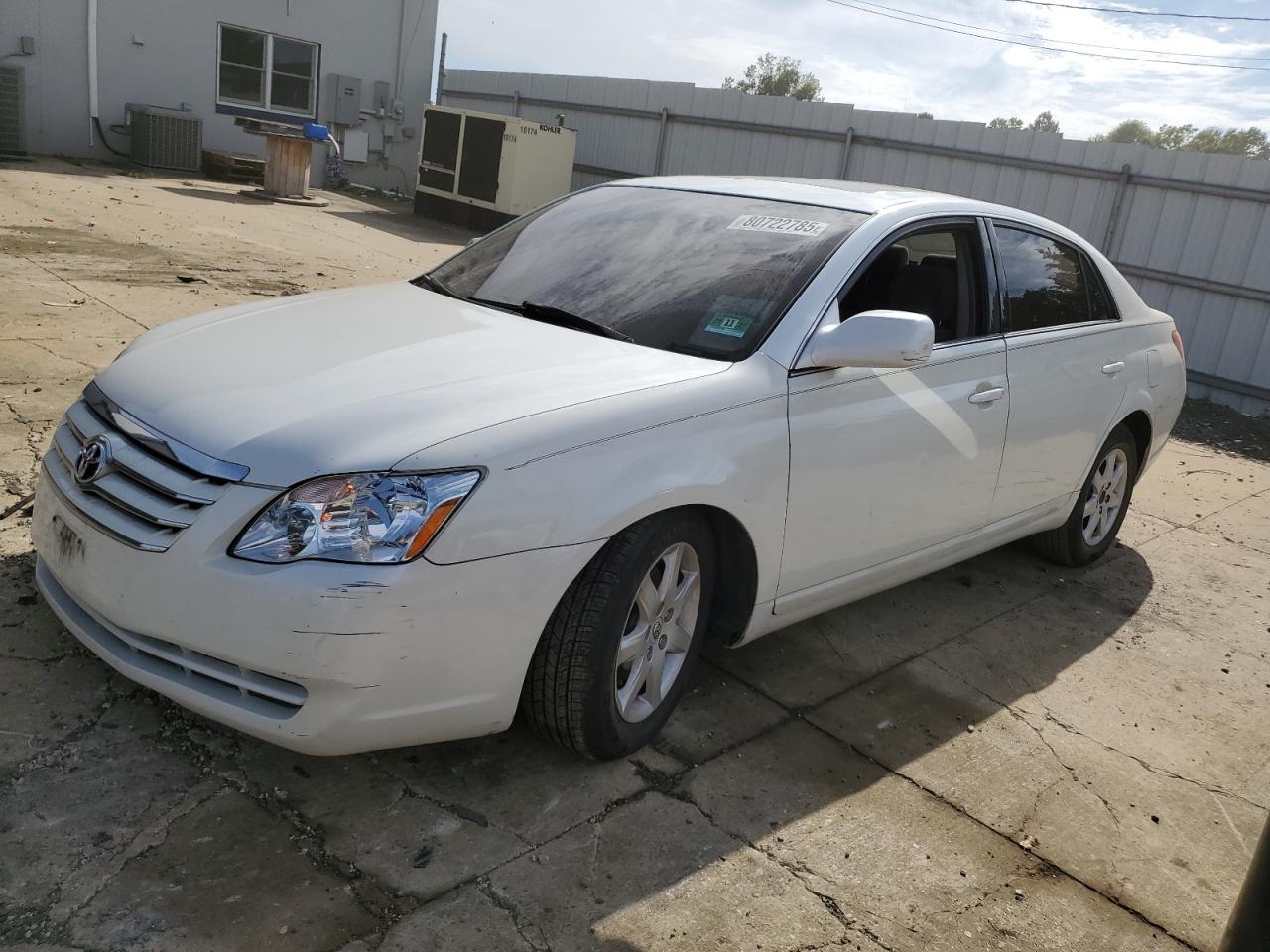 2006 TOYOTA Avalon