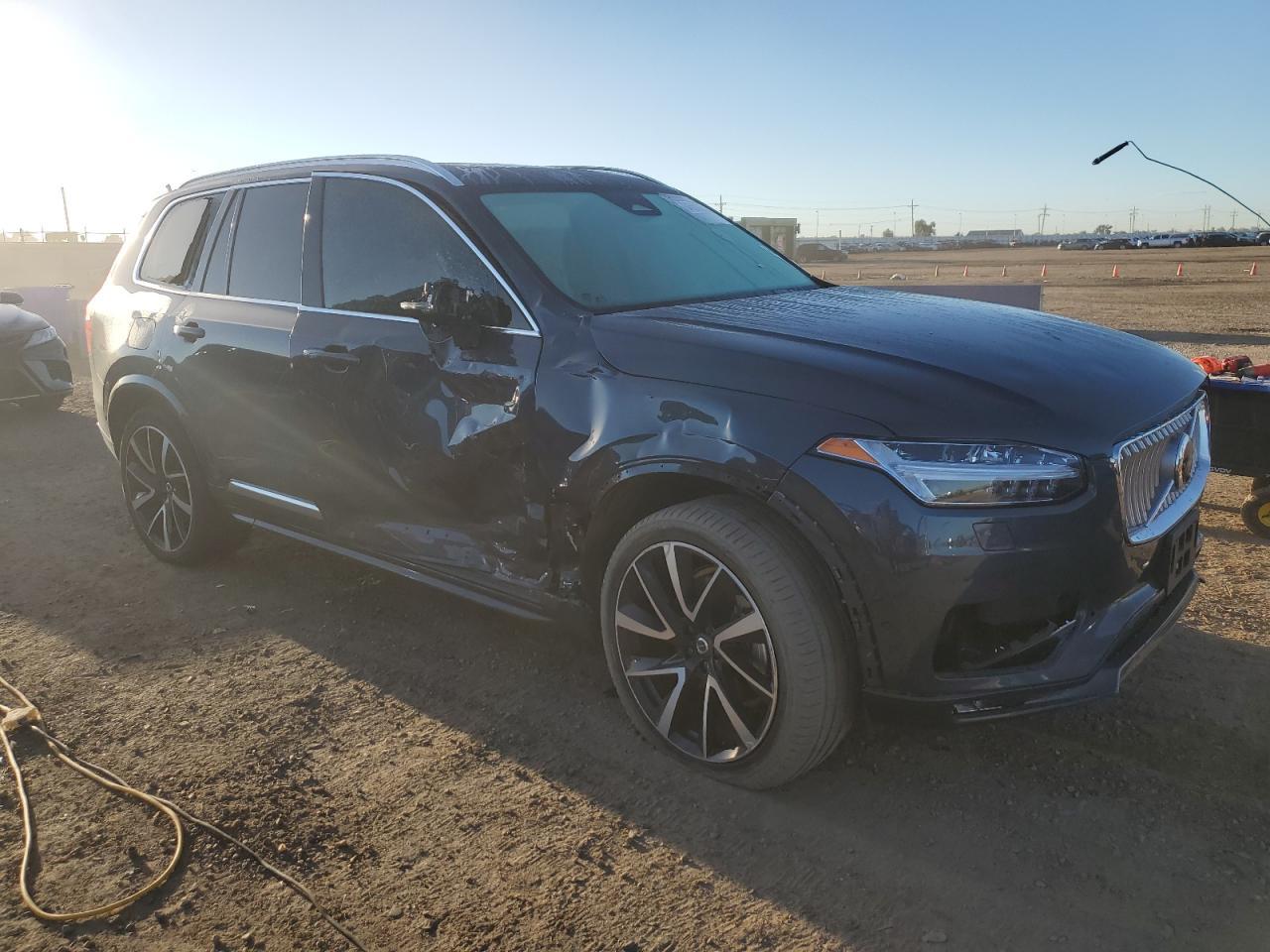 2023 VOLVO XC90