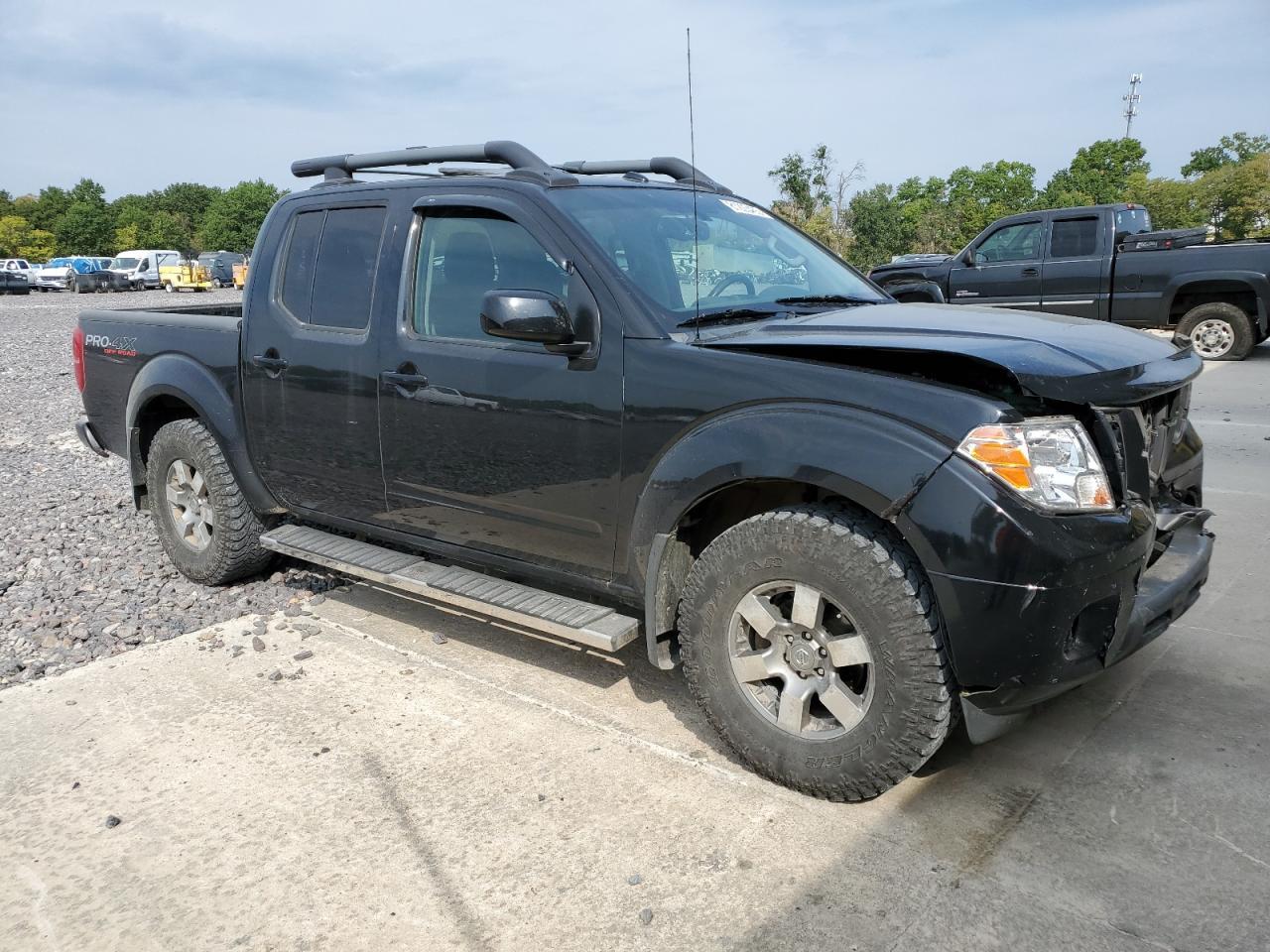 2012 NISSAN Frontier