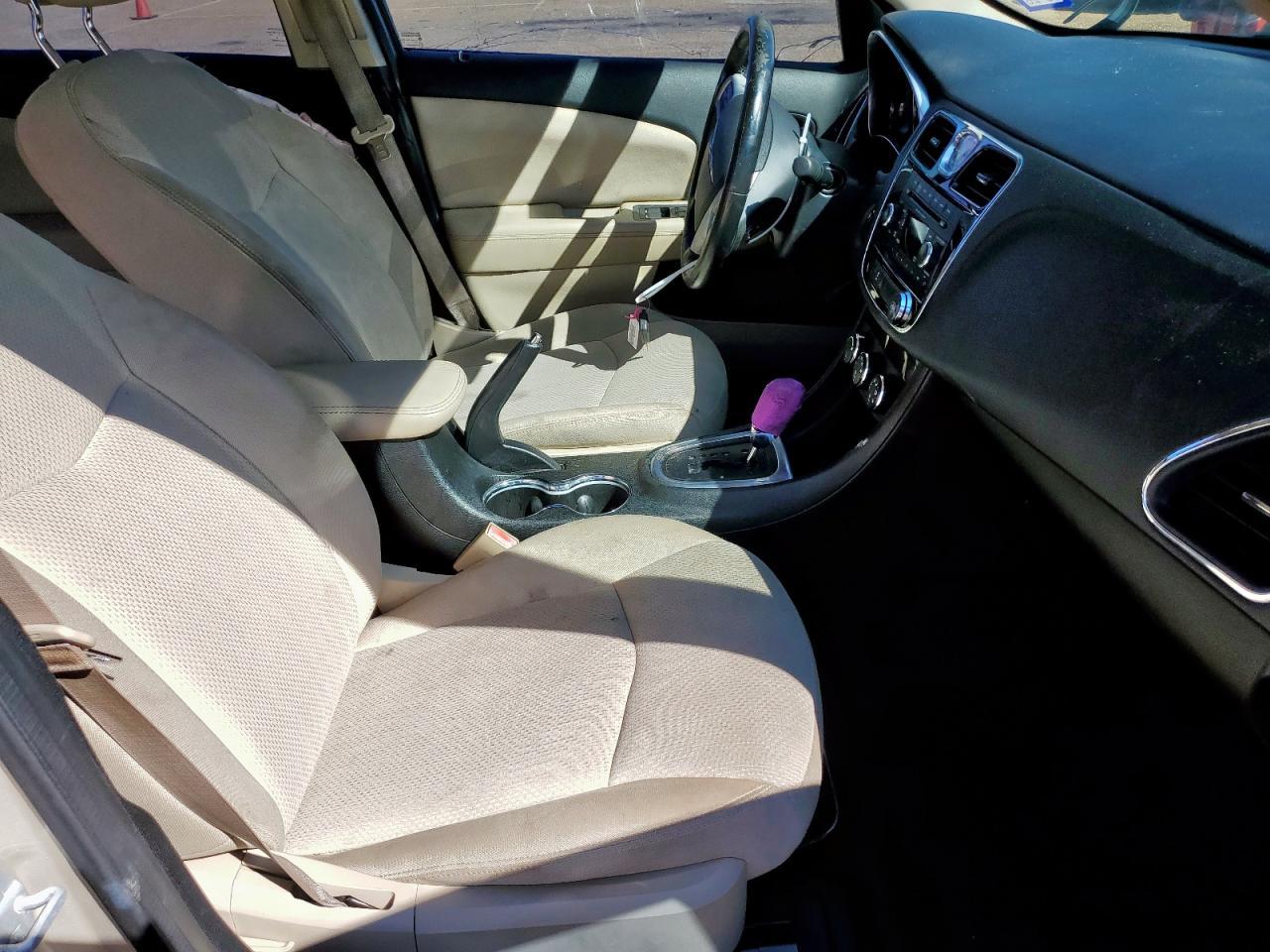 2014 CHRYSLER 200
