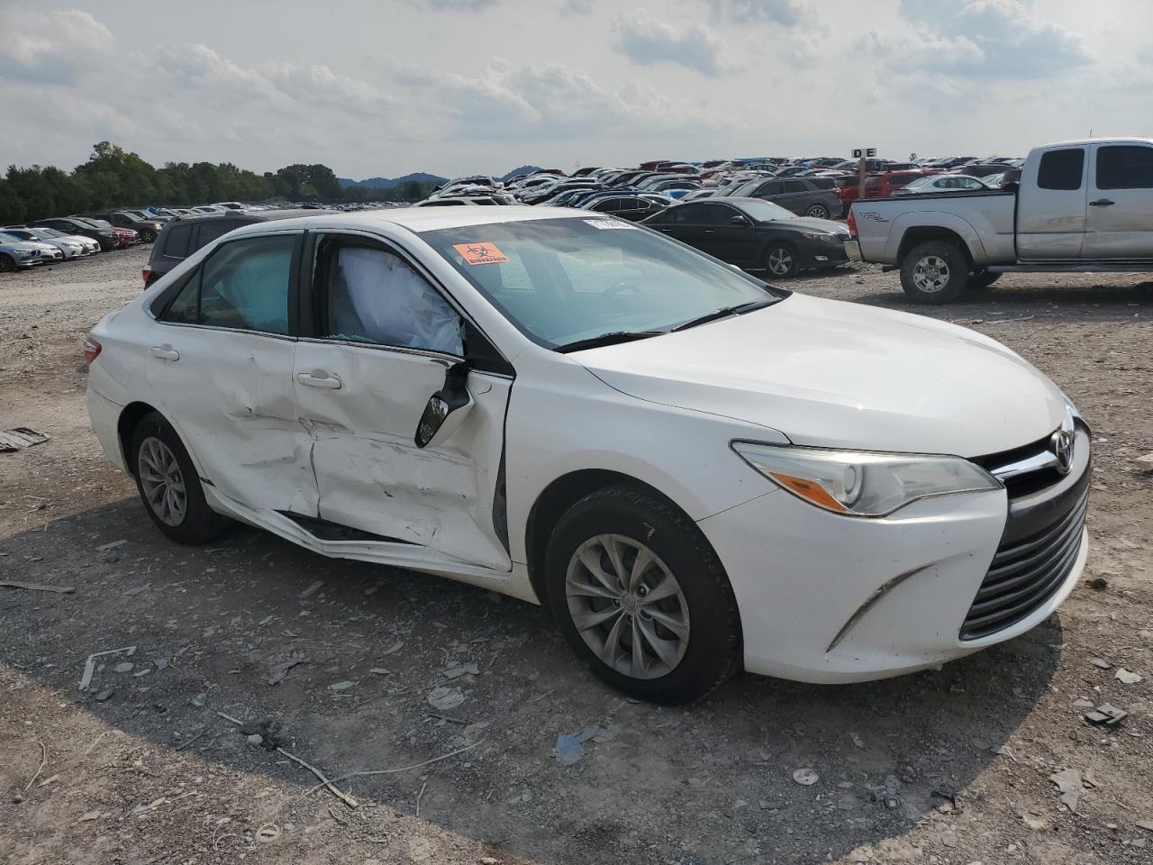 2016 TOYOTA CAMRY