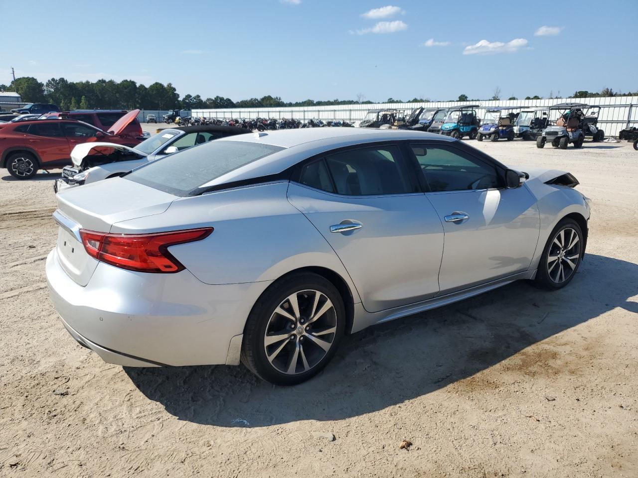 2016 NISSAN Maxima
