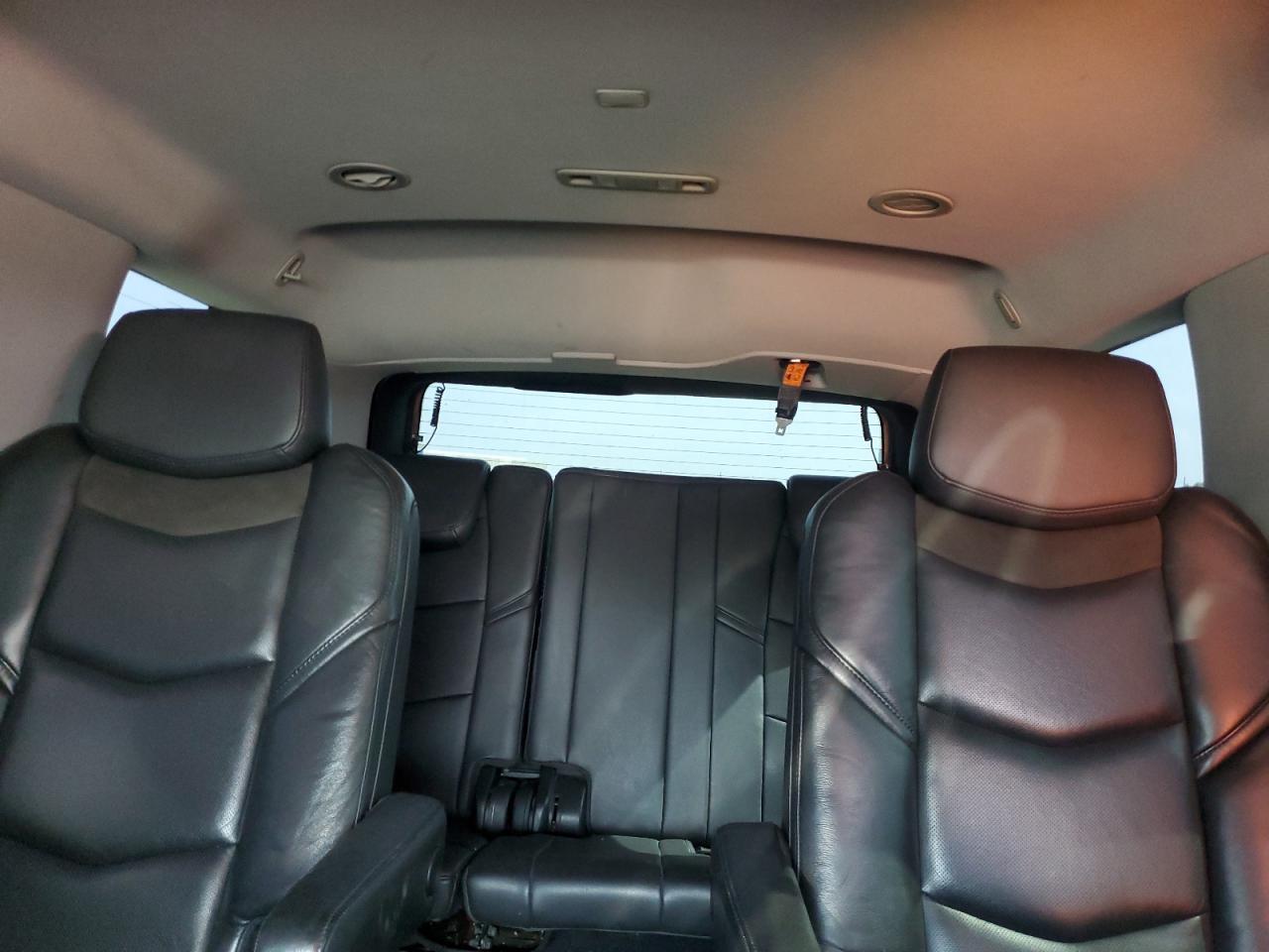 2018 CADILLAC ESCALADE