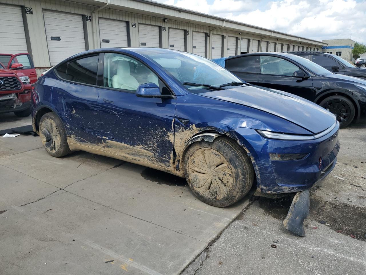 2026 TESLA MODEL Y