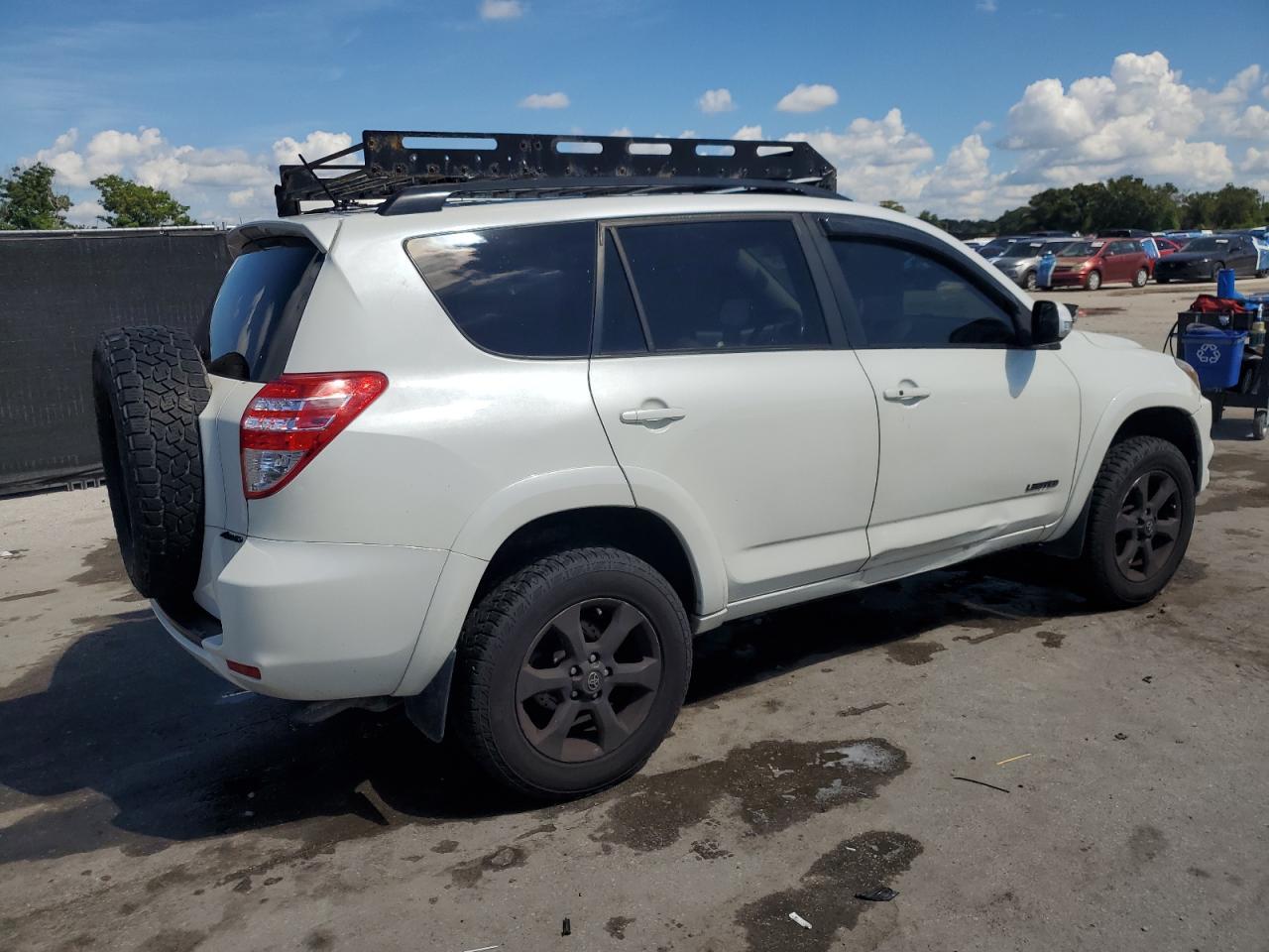 2011 TOYOTA RAV4